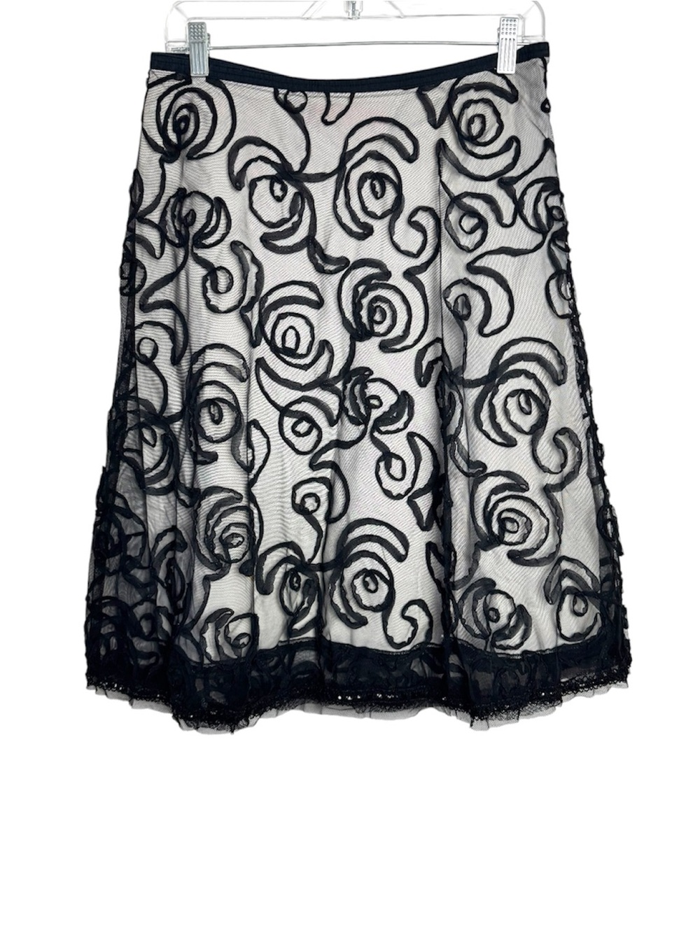Cynthia Steffe Mesh Rosette Black Skirt Overlay with Cream Lining Size 8